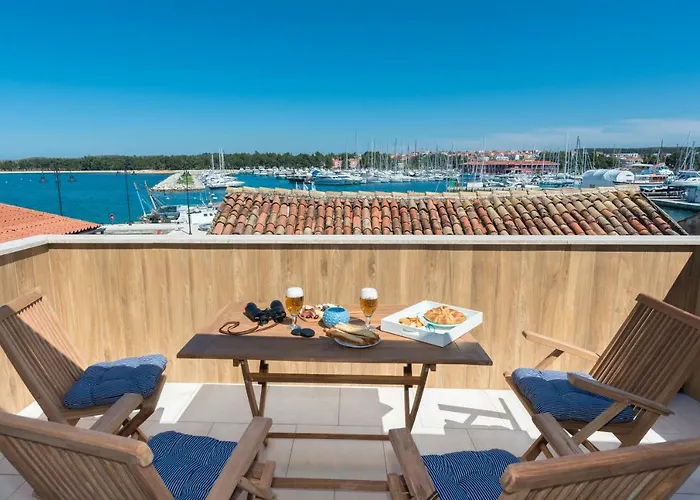 Skipper Suites