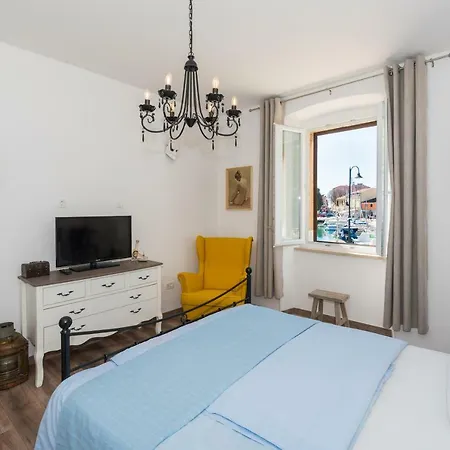 Skipper Suites Novigrad  Exterior photo